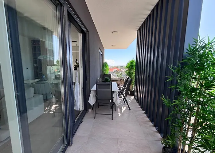 Lux Penthouse Paradise