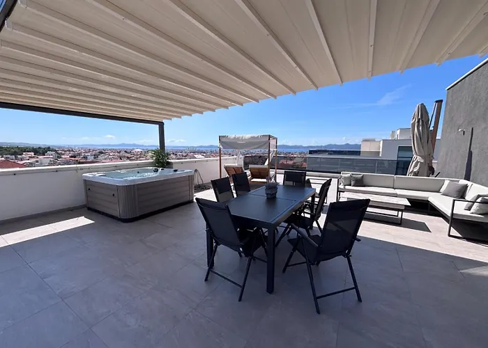 Lux Penthouse Paradise דירה זאדאר