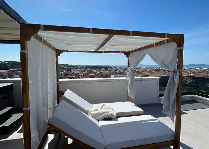 Lux Penthouse Paradise