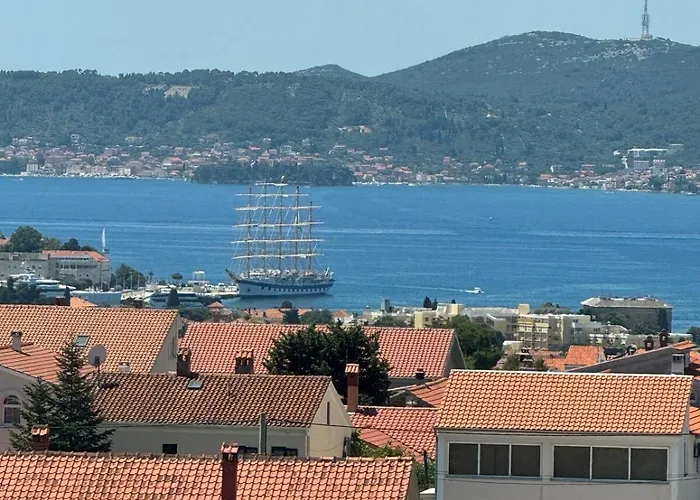 Lux Penthouse Paradise 公寓